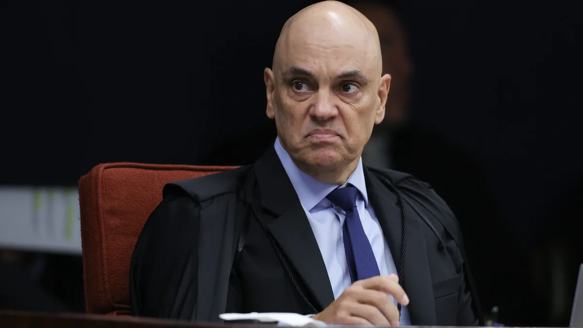 Esconderam Moraes atrás do STF