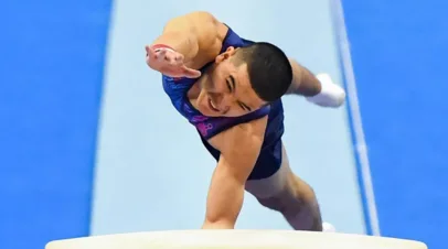 Мужская сборная России вышла в финал командного многоборья на ЧМ в Роттердаме