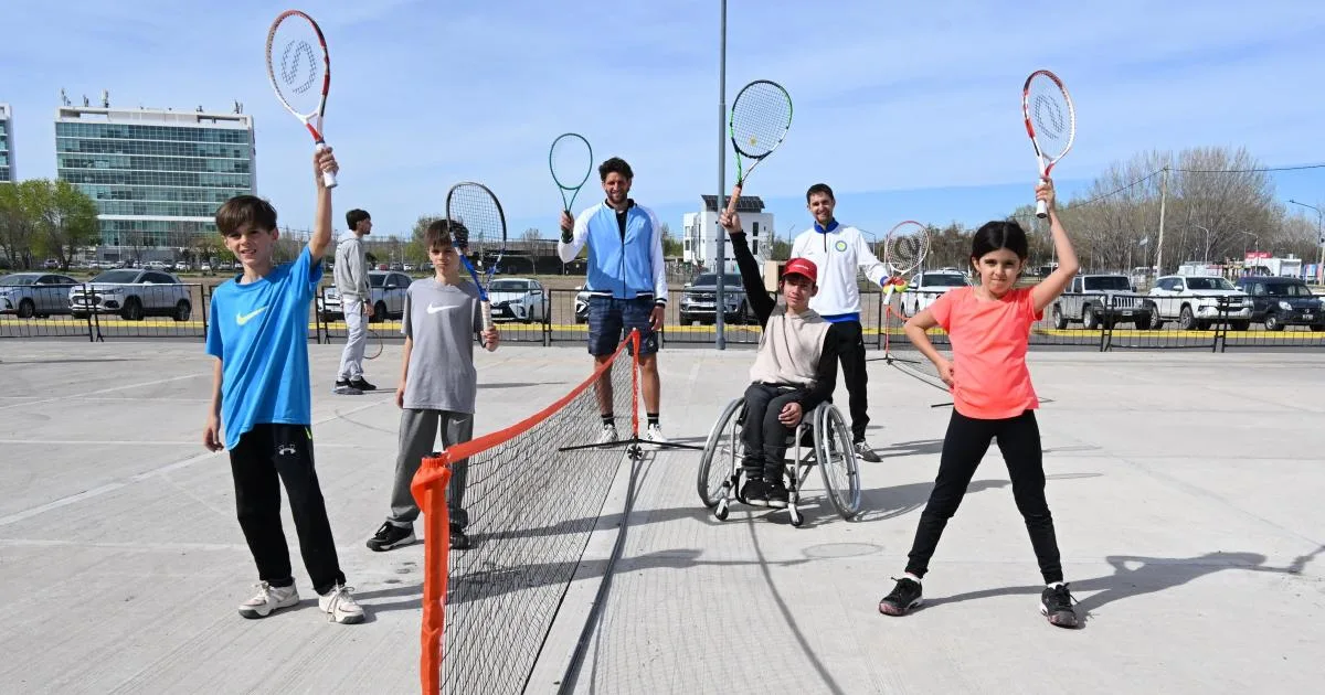 Antes del sorteo, los chicos también tuvieron su momento en la Copa Davis