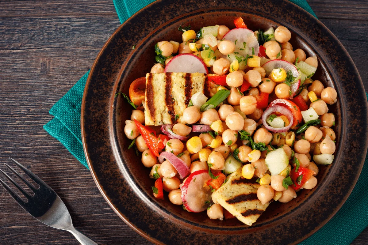 Almoço saudável: 5 receitas proteicas com grão-de-bico