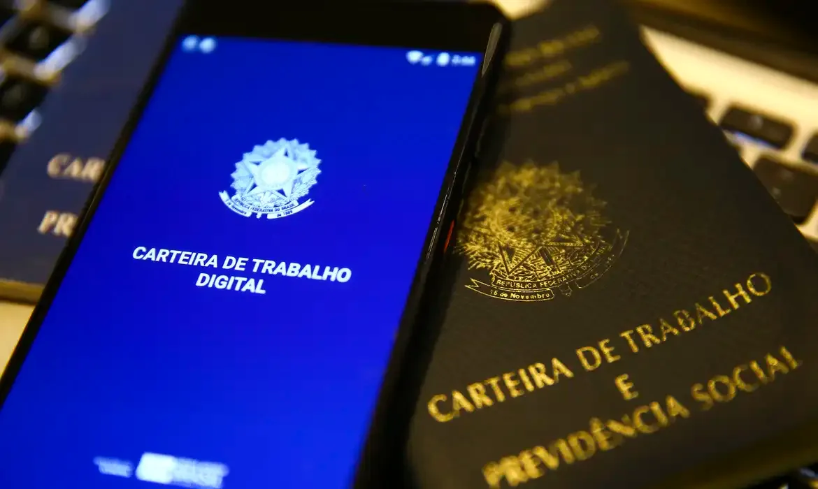 Calendário especial pode acelerar votação da PEC do fim da escala 6×1
