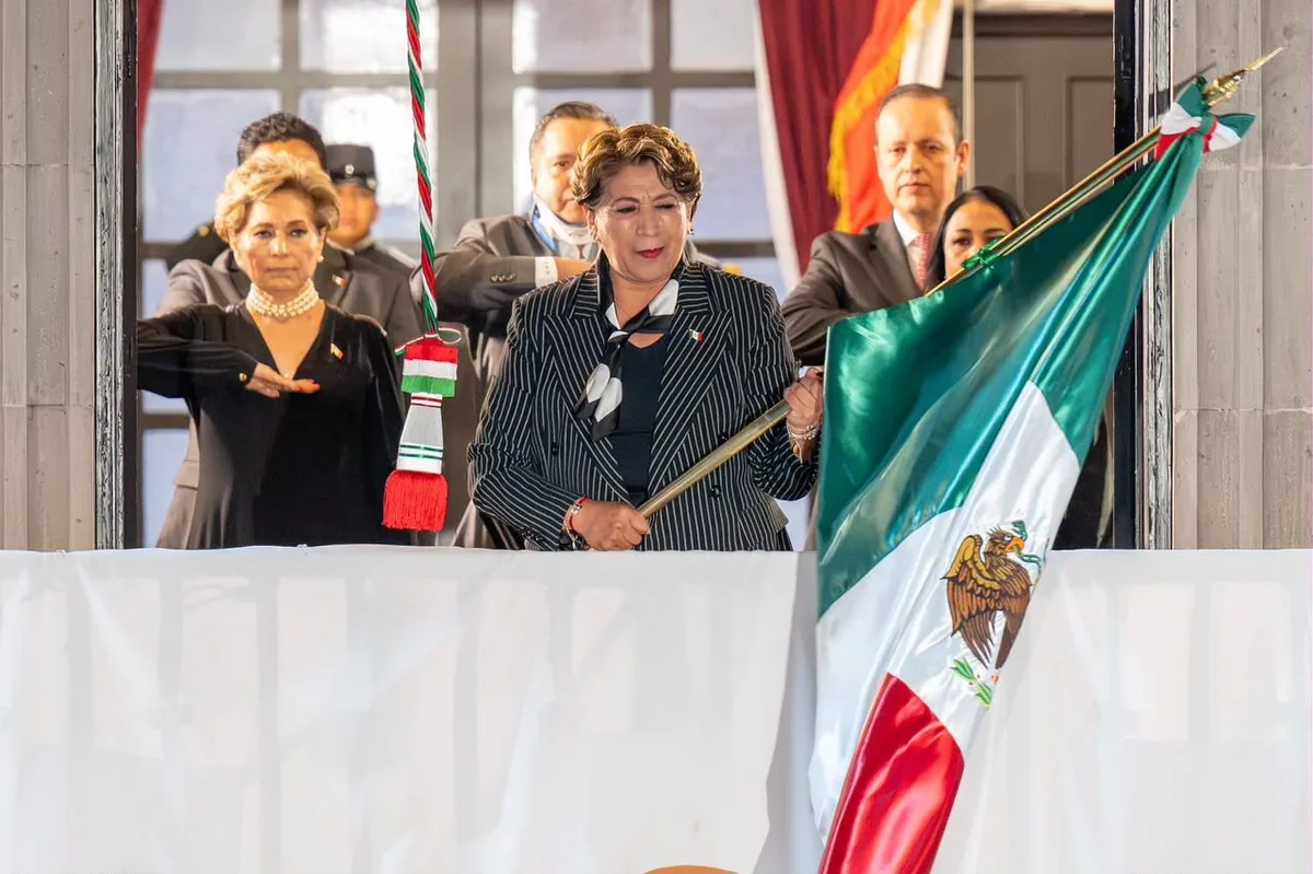 “¡Viva nuestra soberanía!”: Gobernadora Delfina Gómez encabeza Grito de Independencia ante 30 mil mexiquenses