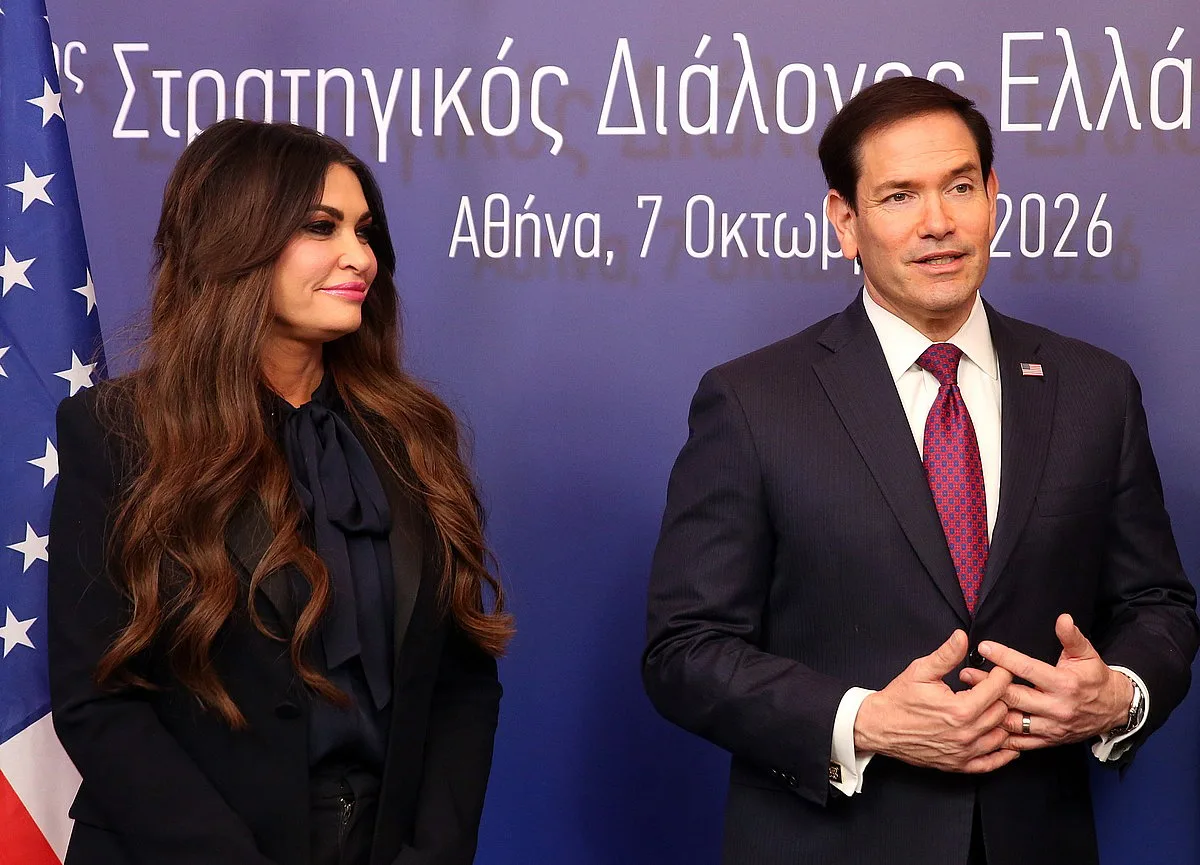 Troca de favores por dinheiro? Embaixadora Kimberly Guilfoyle, ex-noiva de Trump Jr, apanhada em nova polémica