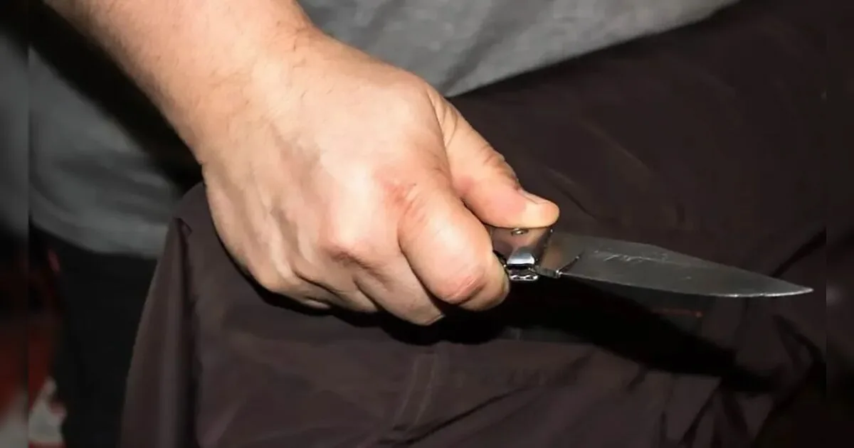 Homem saca faca e ameaça prima de morte em Ivaiporã