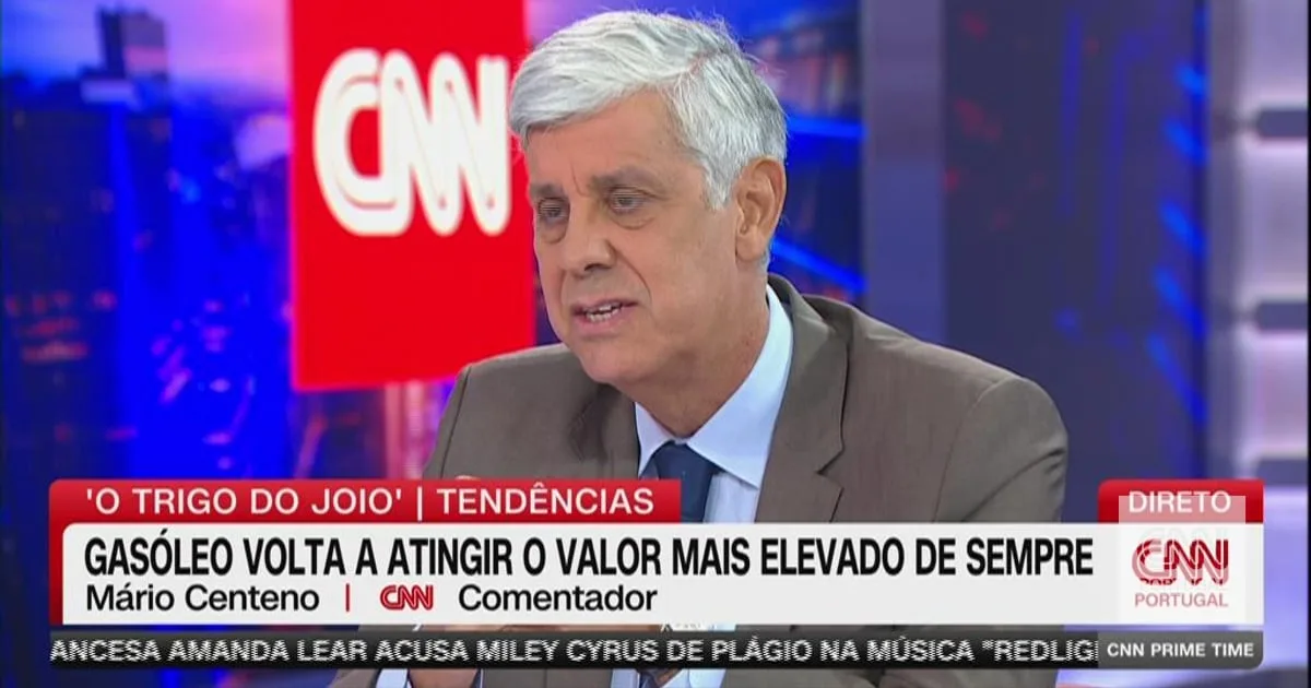 "Estamos à beira do Orçamento e há sinais, ainda não definitivos, mas que se podem vir a adensar, de crise"
