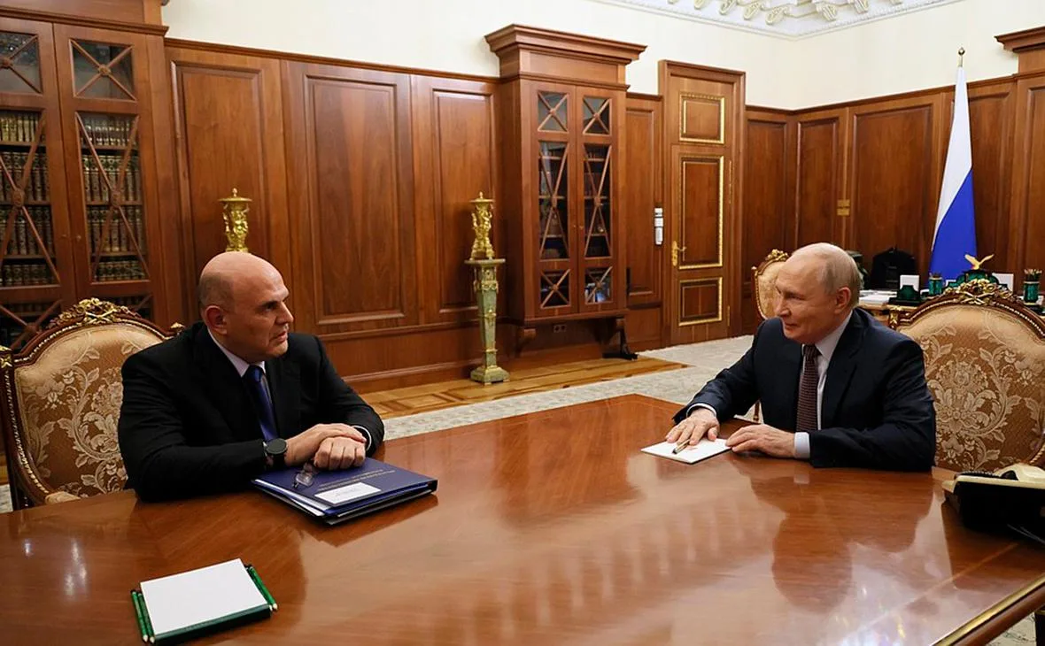 Путин провел встречу с Мишустиным по перестановкам в кабмине