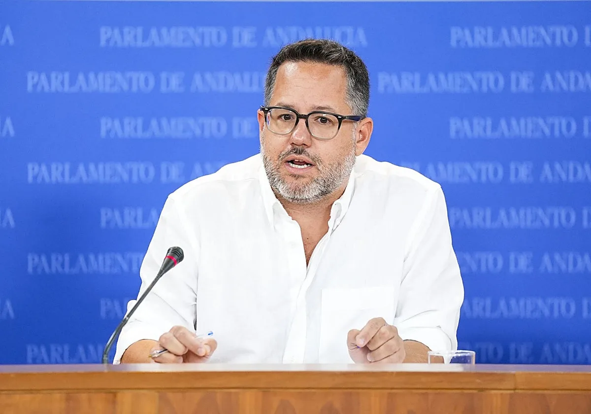 Adelante celebra el escrache al consejero Paradela en la UPO: «Poco le dijeron»