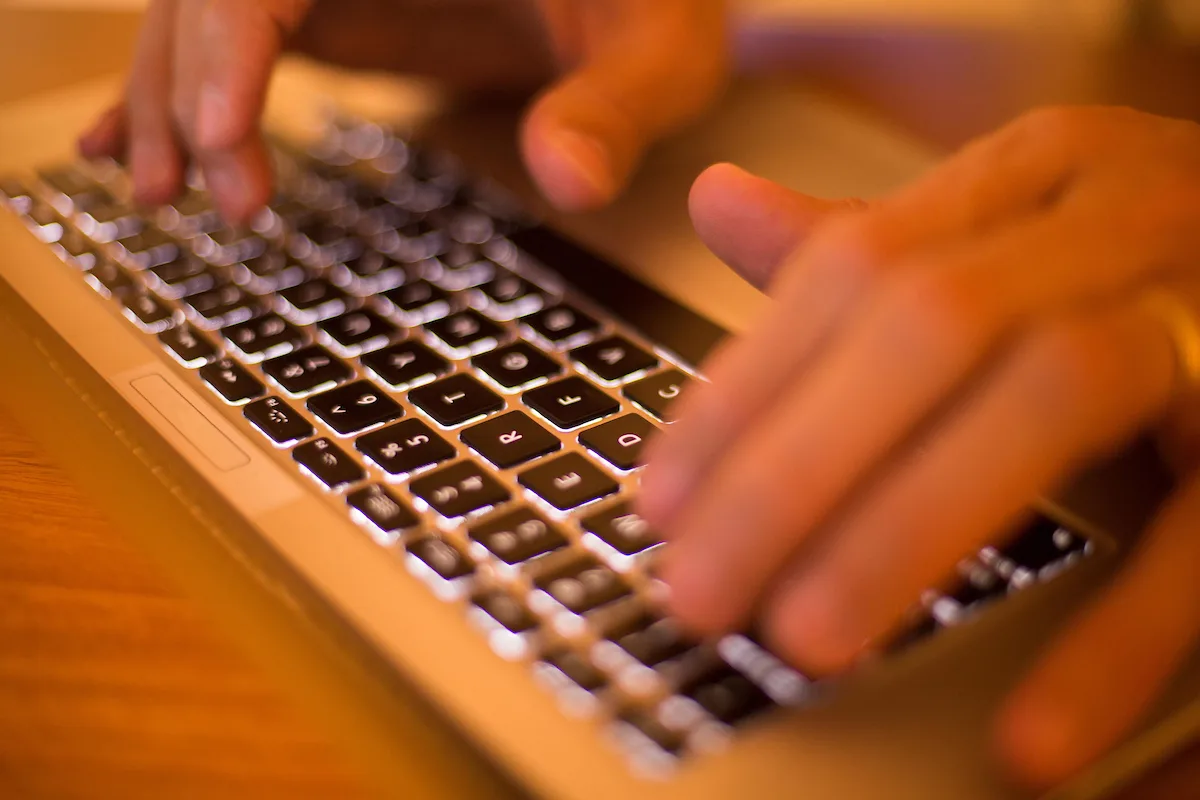 Tradutores relatam falhas em provas on-line do Cebraspe