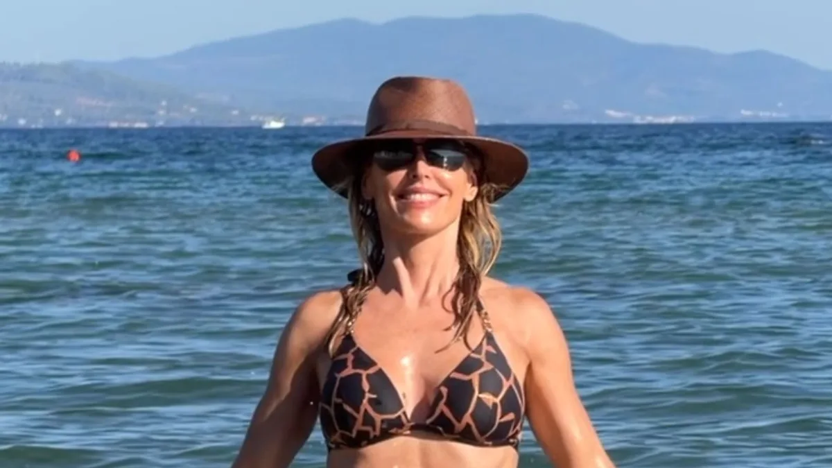 Emma García, espectacular en bikini tras desvelarse el futuro de 'Fiesta': "Ya va quedando menos"