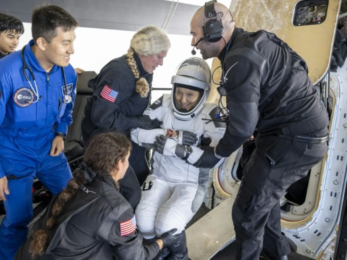 VIDEO. La Française Sophie Adenot et l'équipage de Crew-12 de retour sur Terre