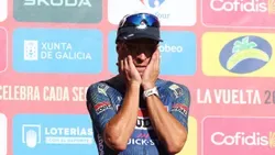 Mikel Landa emocionado após vencer na Vuelta: «Pensei nos meus filhos...»