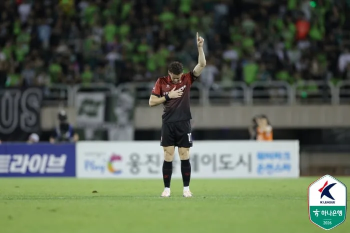 [K리그1 매치 리뷰]'충격, 또 3실점 와르르 무너졌다' 갈레고 원맨쇼 부천FC, 전북 현대에 3-2 또 승리..'2연패 부진, 정신차려'