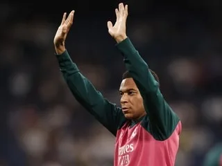 « C’était too much pour moi » : Jean-Pierre Papin ne donnerait pas le Ballon d’or à Kylian Mbappé à cause de sa com’