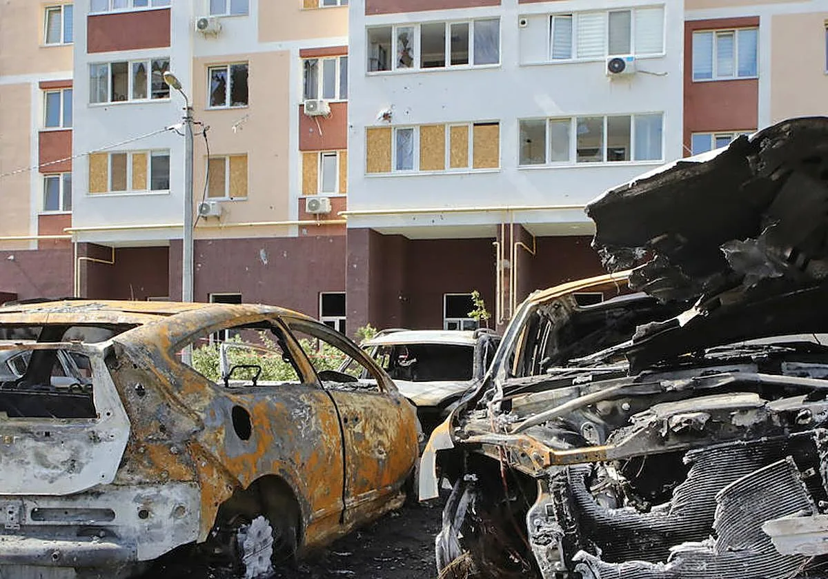 Al menos 27 muertos y 40 heridos en un nuevo ataque ruso a un centro logístico cercano a Kiev