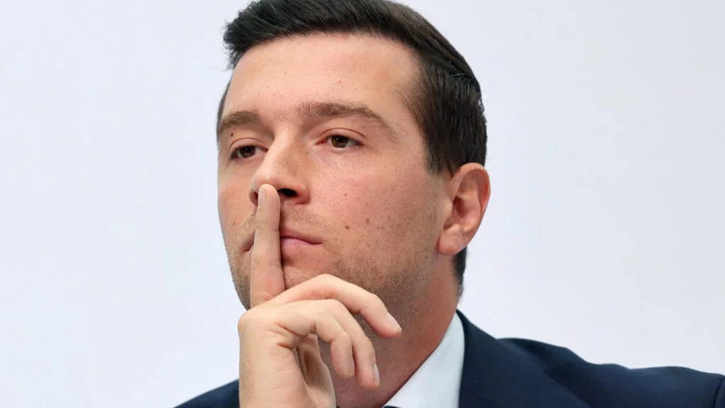Jordan Bardella aurait effacé les données d'un compte Facebook après les révélations de Mediapart