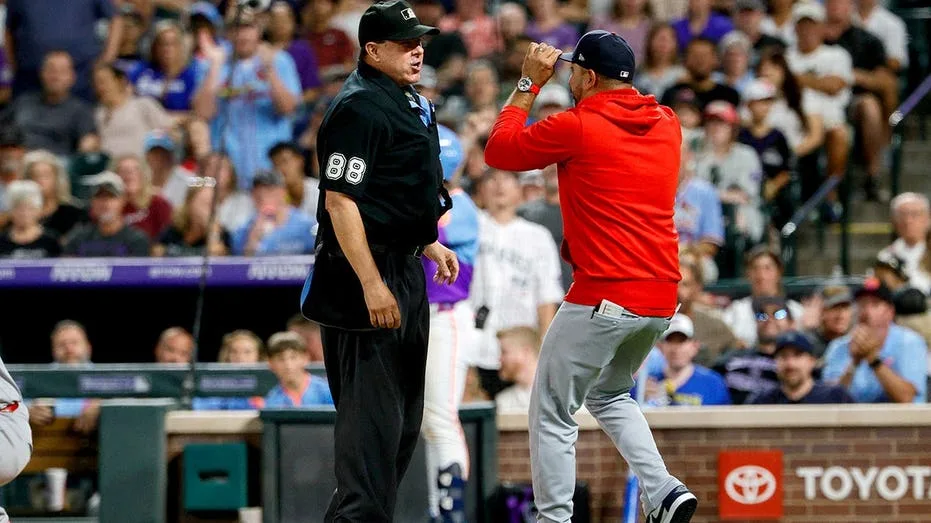 MLB tells umpire Doug Eddings he made a mistake in demanding Cardinals pitcher straighten his hat