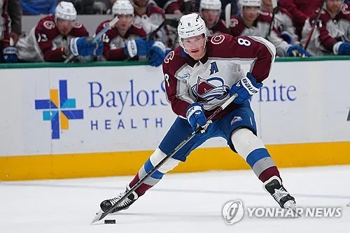 콜로라도 마카, NHL 역대 최고액 8년 2천250억원에 재계약