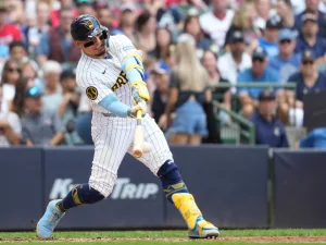 William Contreras duplica y mantiene buen momento con Milwaukee