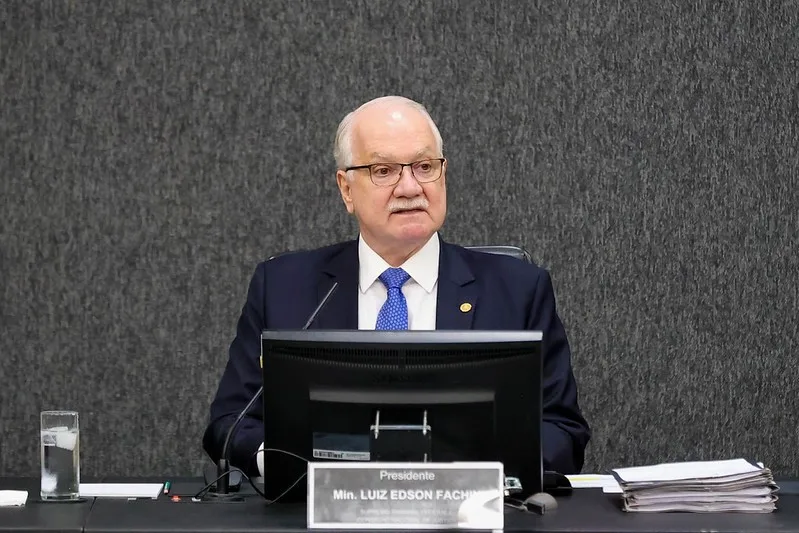 O alerta de Fachin sobre a discussão dos salários de juízes