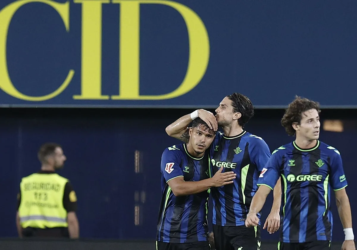Cucho, tras el triunfo del Betis en Villarreal: «El camino es casi perfecto hasta ahora»