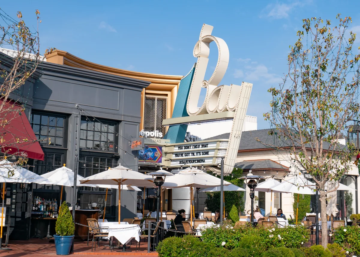 Paramount Pictures Taking Over Bay Theatre in Pacific Palisades