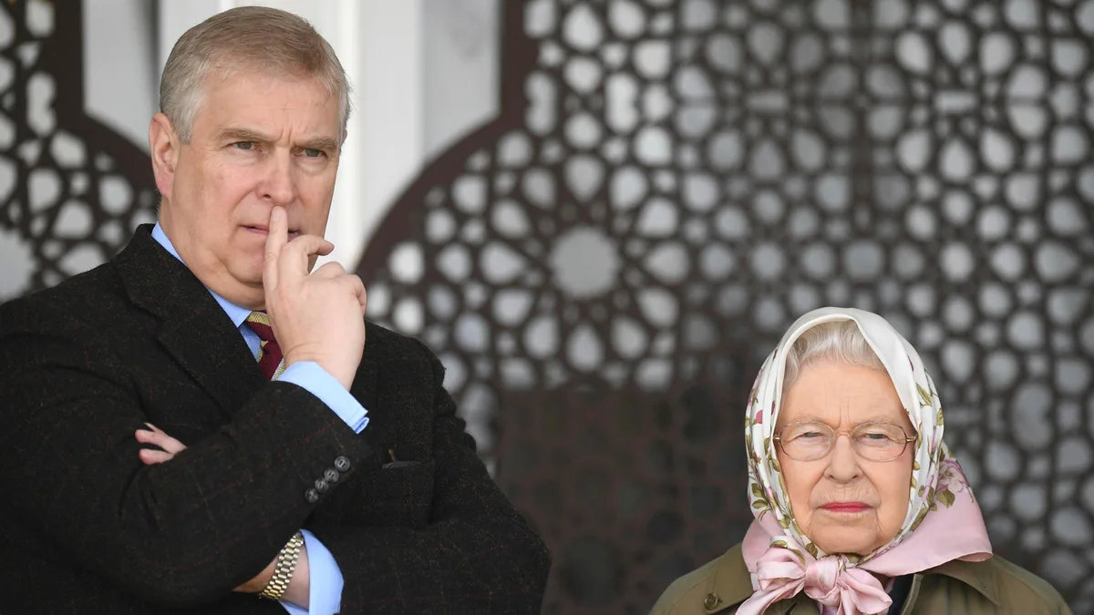 Un exguardaespaldas de Buckingham asegura que el expríncipe Andrés se saltaba la seguridad para meter “mujeres jóvenes”, entre ellas una amiga de Epstein