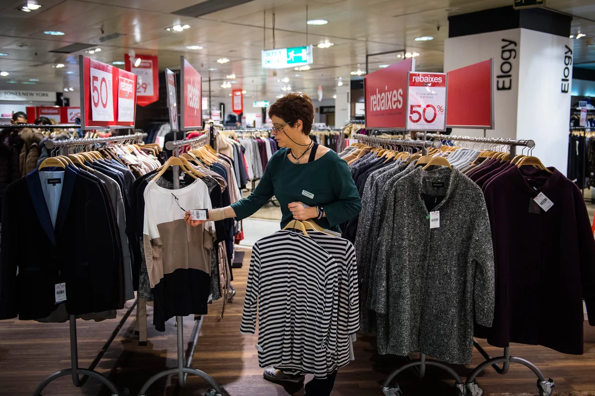 El sindicato mayoritario en la ‘patronal’ de El Corte Inglés e Ikea pide una subida salarial del 18%