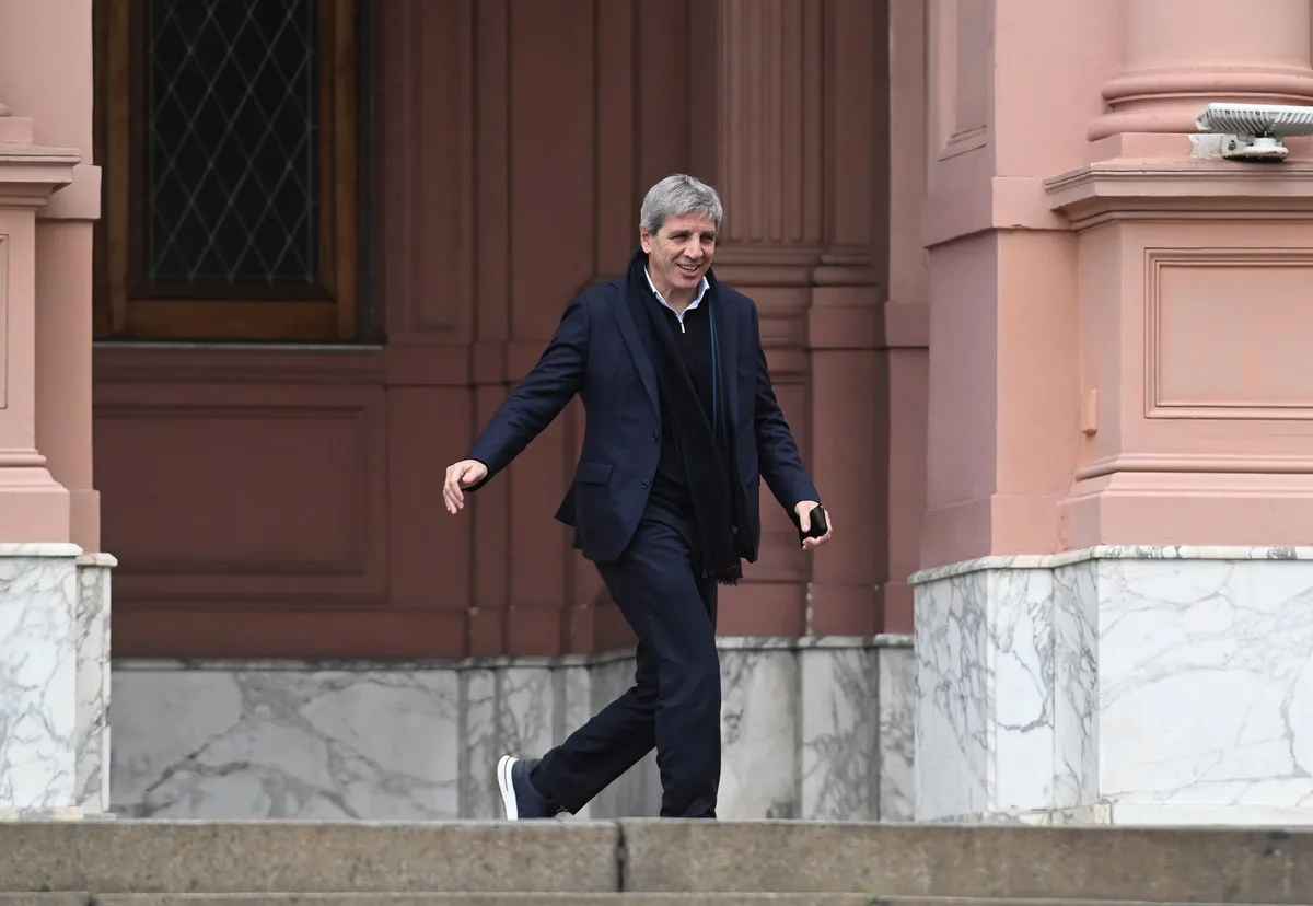 Luis Caputo dará una conferencia de prensa para anunciar medidas económicas
