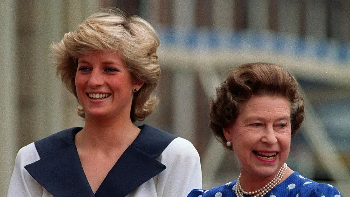 Queen Elizabeth offered to restore Diana's HRH title, Charles Spencer says