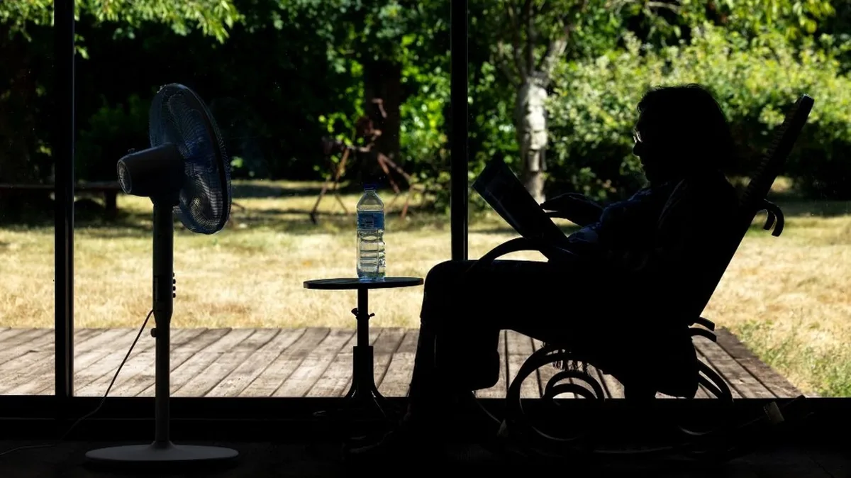 Pendant la canicule du début du mois de juillet, "1 243 décès en excès" ont été recensés, annonce Santé publique France