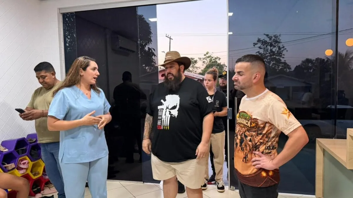 Cantor Panda visita centro de apoio a crianças com autismo em Tarauacá