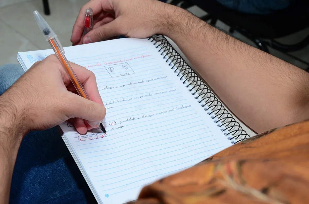Estudantes do ensino médio e superior podem concorrer a 43 vagas de estágio em Roraima