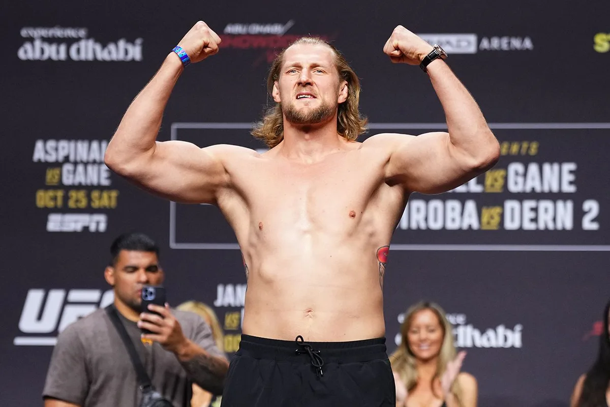 Волков: в UFC дали бой за пояс в тяжах парню с психическим заболеванием, это похвально