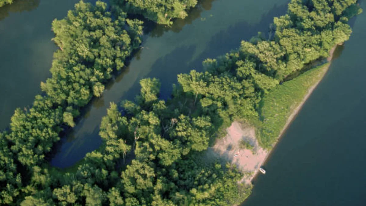 Mississippi sand used to build 7 islands, restoring over 270 acres of habitat