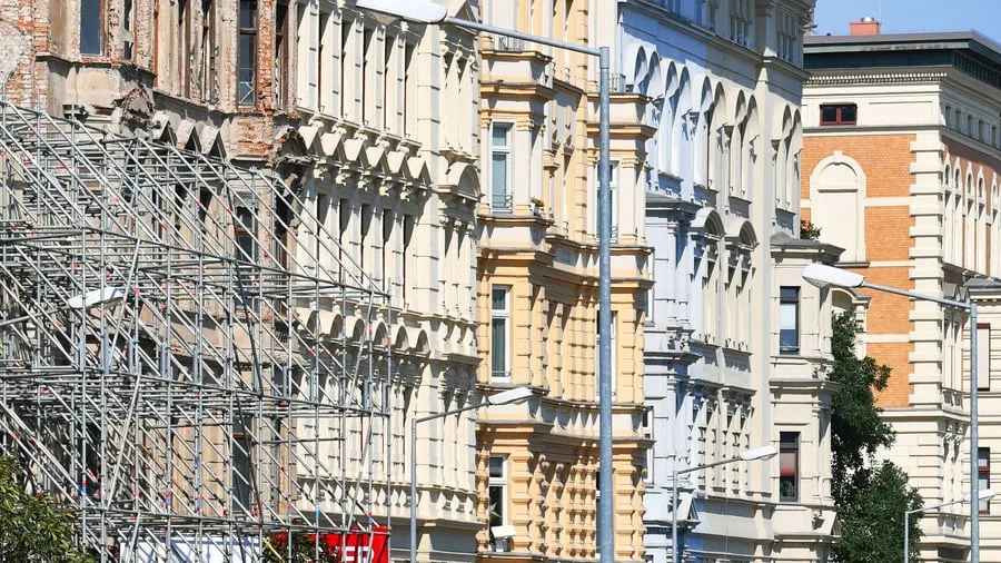 Immobilien: Ostdeutsche sind bei Wohneigentum benachteiligt