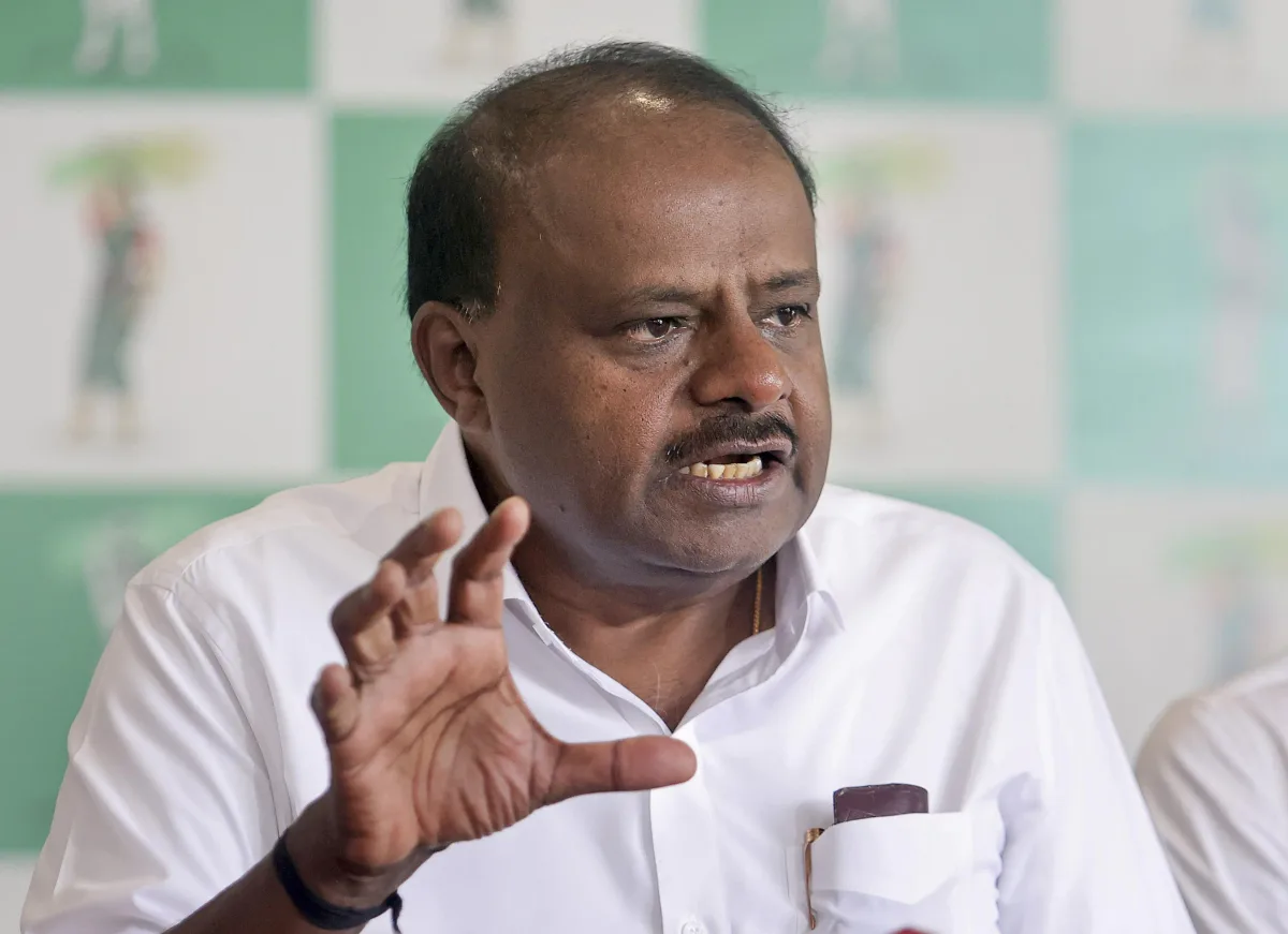 Heavy Industries minister urges auto industry to create more jobs for youth