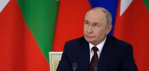 Russland: Menschen heben offenbar Milliarden von ihren Konten ab