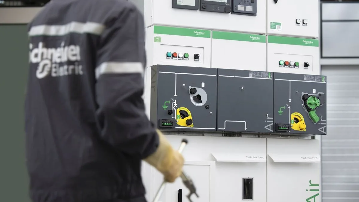 Redes eléctricas: cómo reducir hasta 40% el mantenimiento con aire puro y monitoreo digital