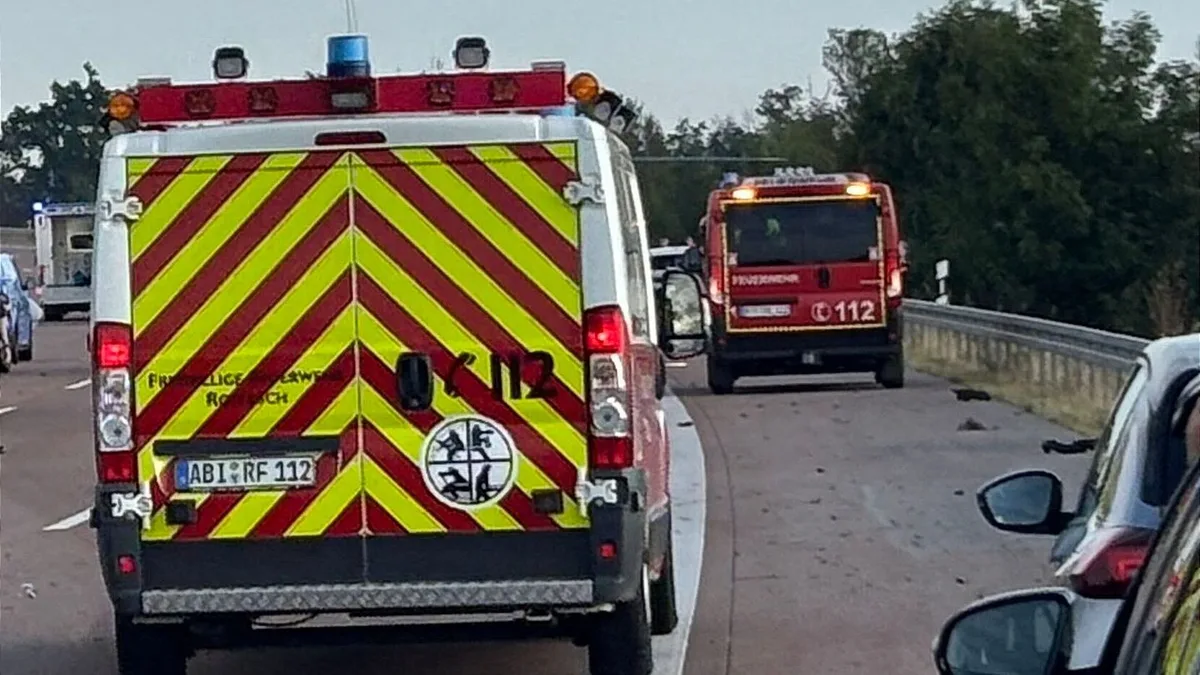Unfälle: A9-Unfall: Beifahrer tot, Fahrer und Kind schwer verletzt