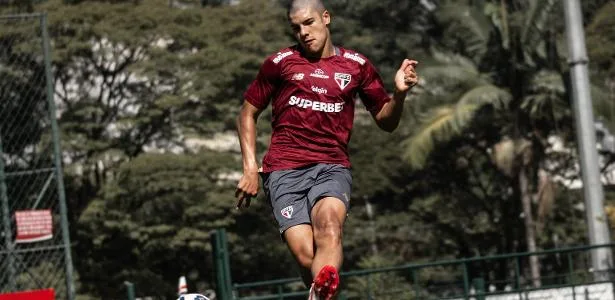 São Paulo: Nicolas volta aos treinos após atropelar e matar idoso