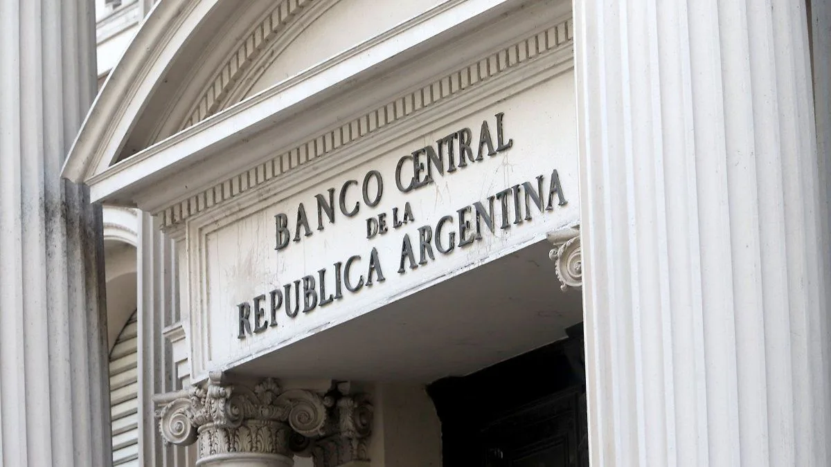 El BCRA registró la segunda menor compra en lo que va del año, con el dólar debajo de la frontera de $1.500