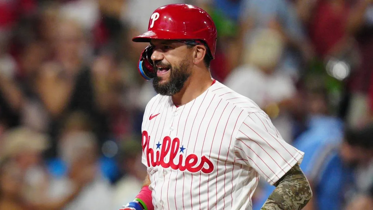 Schwarber’s walk-off homer caps off ninth-inning comeback for Phillies