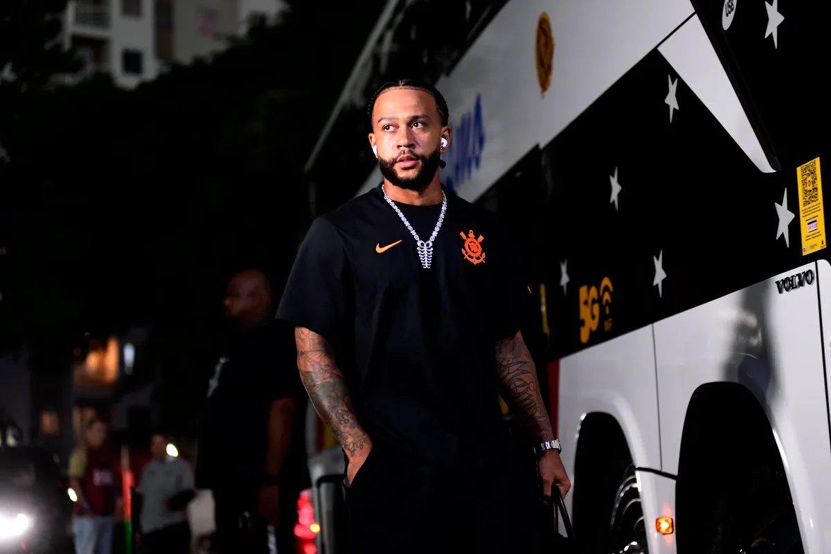 Bastidores do Corinthians: decisão do presidente causou mal-estar no CT e fez Memphis se sentir traído