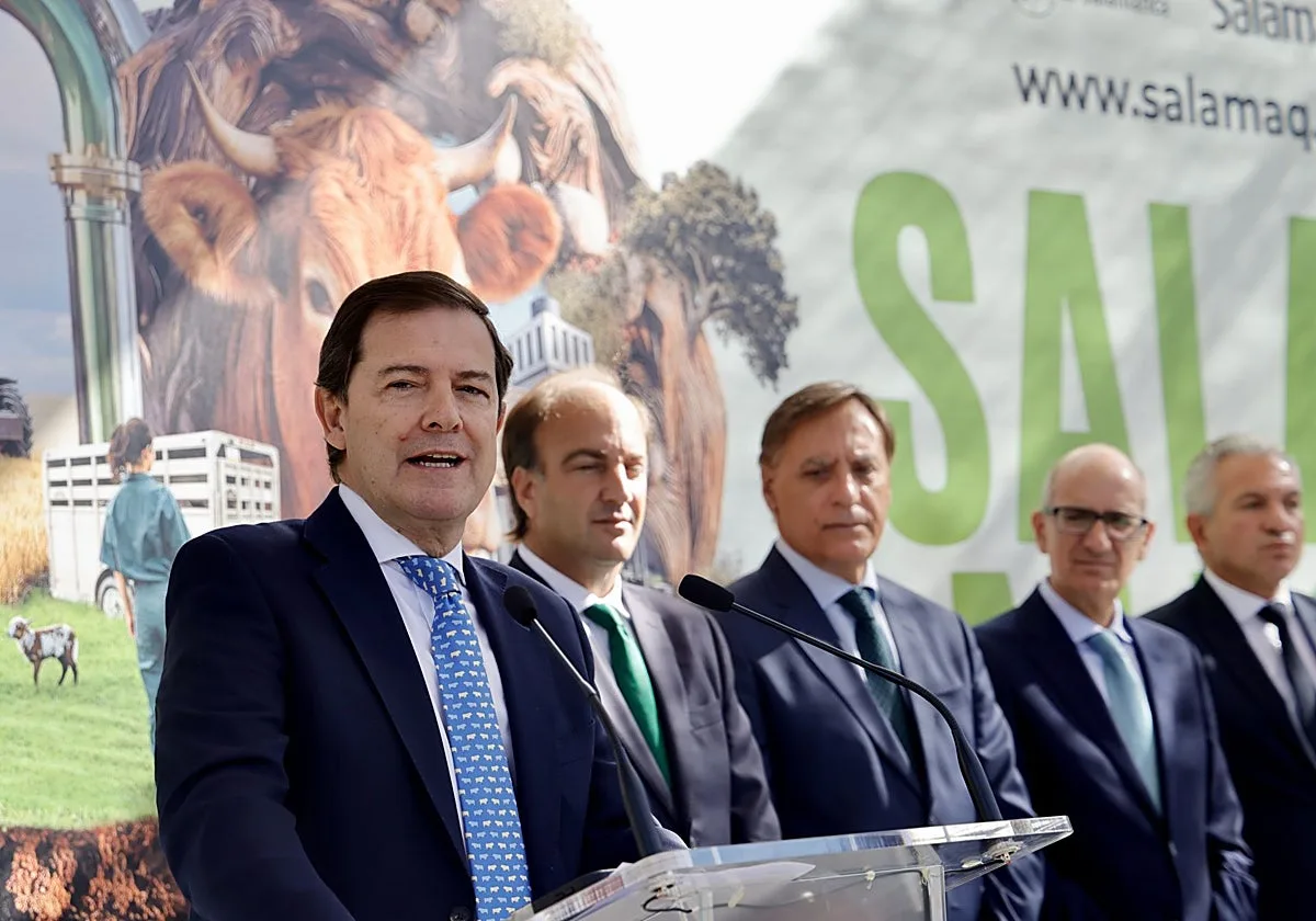 Mañueco insta a mantener la «unidad» por una PAC con «presupuesto suficiente»