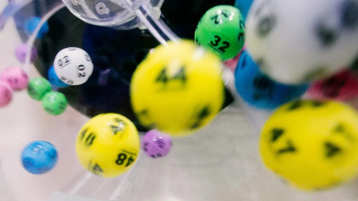 Homem repete mesma aposta em loteria nos EUA e tem baita surpresa ao conferir resultado Homem repete mesma aposta, acerta duas vezes na loteria e ganha R$ 522 mil (Foto: Unsplash)
