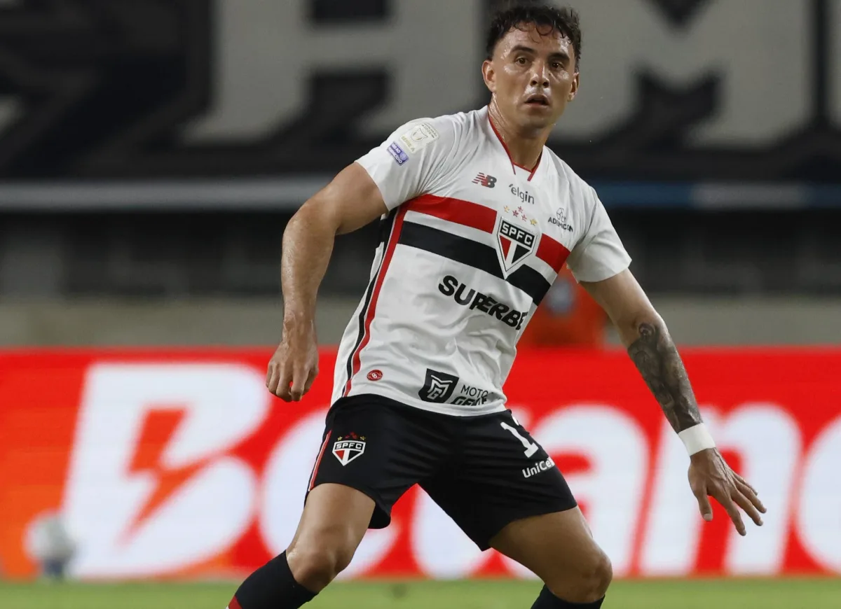 Enzo Díaz é liberado dos treinos pelo São Paulo para buscar novo clube