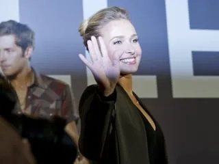 Mort d’Hayden Panettiere : Hollywood rend hommage à l’actrice des séries « Heroes » et « Nashville »