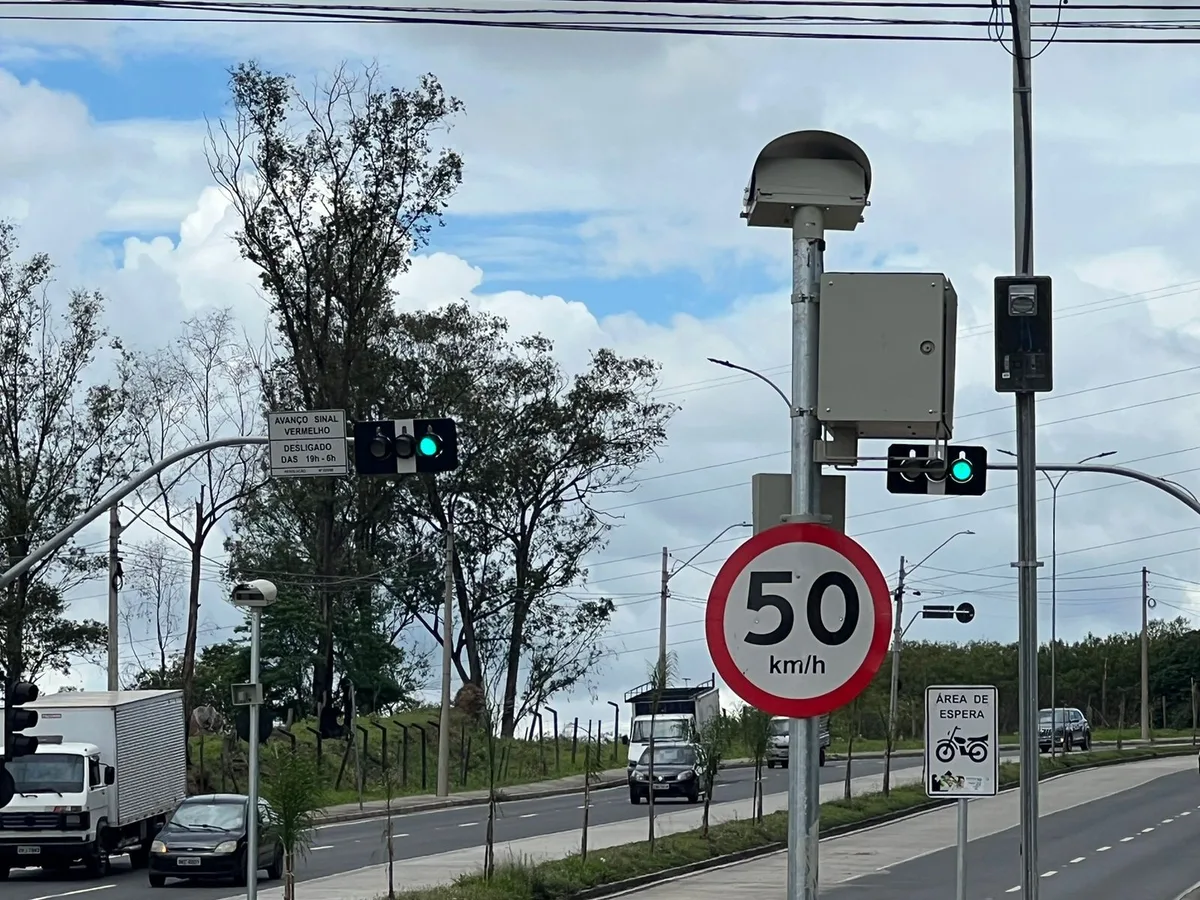 Campinas amplia fiscalização e tem média de uma multa a cada 35 segundos no trânsito em 2026