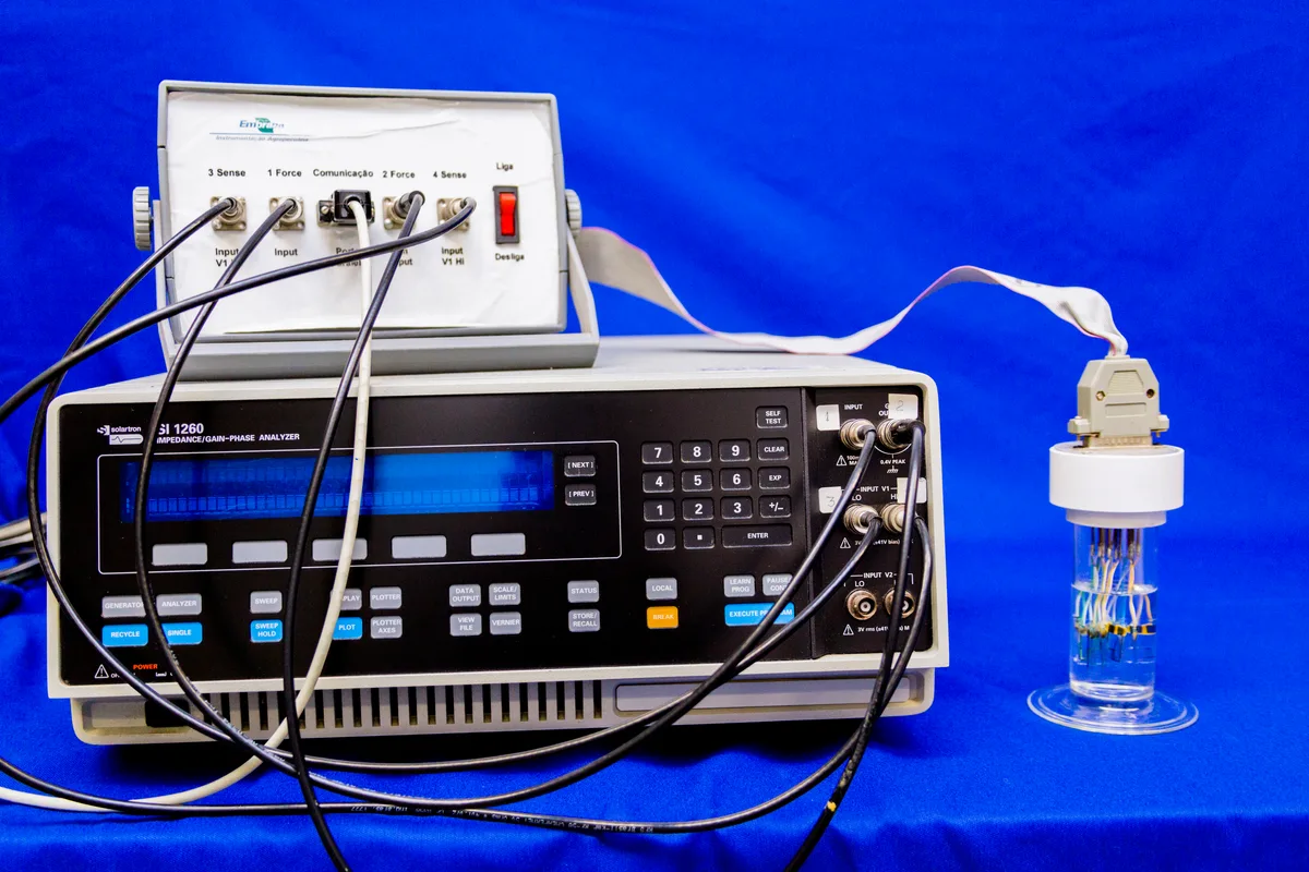 Cientistas brasileiros criam "língua eletrônica" que detecta antibióticos no leite