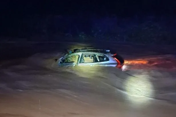'Brit dead' after car swept away in Spain floods - government issues red alert